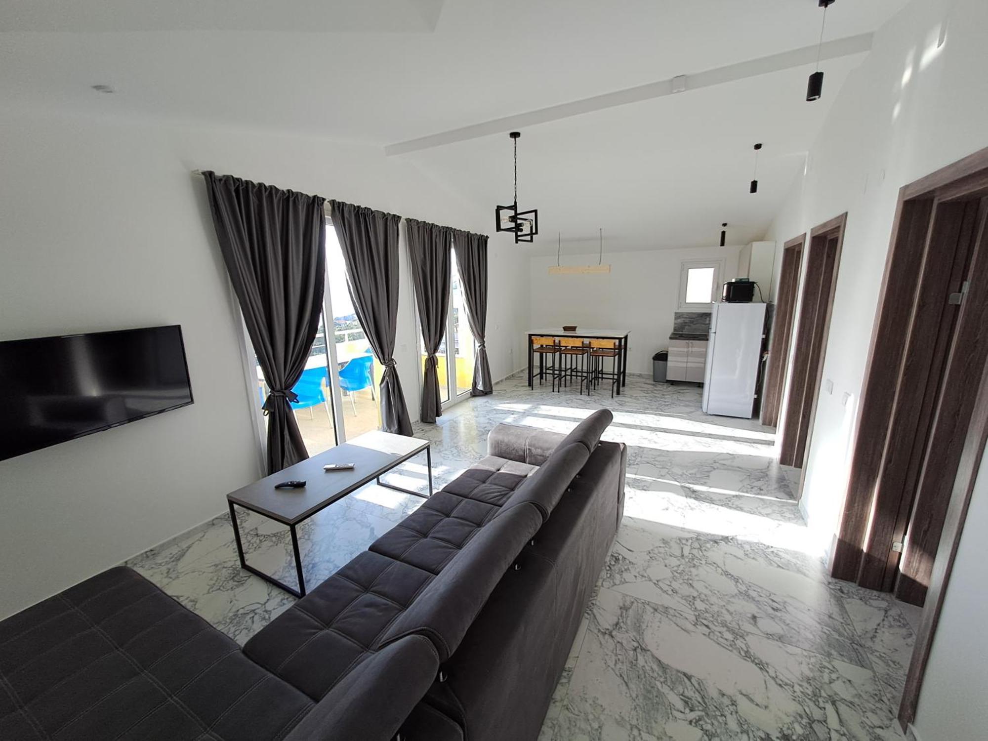 Miles Apartment *